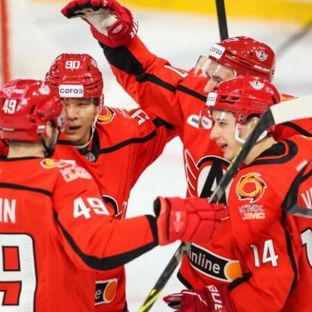 Екатеринбургский «Автомобилист» удерживает первое место в рейтинге КХЛ