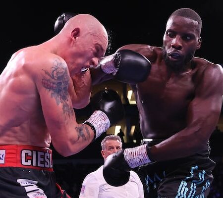 Лоуренс Околи обсуждает возможный бой с давним соперником в тяжелом весе