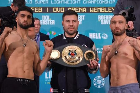 Чемпион мира застрял в аэропорту перед важным боем