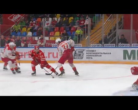 Яркие моменты 22-й недели КХЛ: лучшие голы и сэйвы