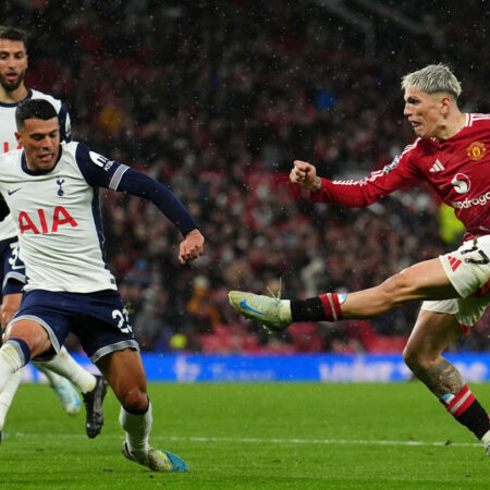 Манчестер Юнайтед против Тоттенхэма: прогноз на матч Премьер-лиги