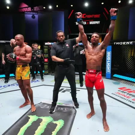 Эдсон Барбоза выбывает из боя на турнире UFC в Сиэтле