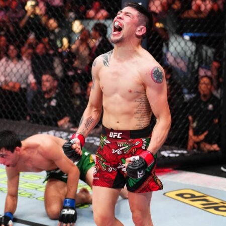 Брэндон Морено доминирует над Стивом Эрцегом в главном событии UFC в Мексике