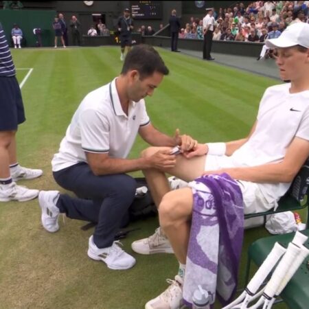 Янник Синнер проявил истинное спортивное благородство, помогая сопернику после болезненного падения на Italian Open