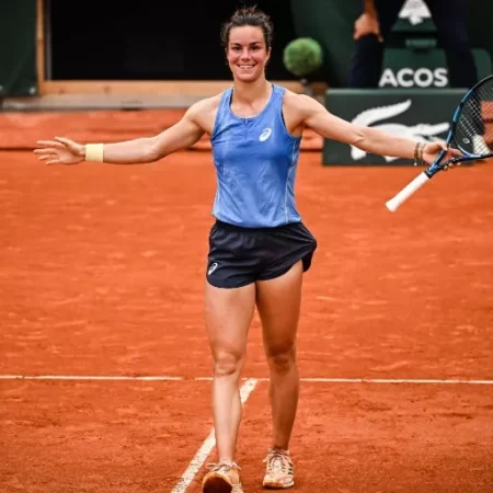 Невероятный успех теннисистки Лоис Буассон на Ролан Гаррос: Доход, меняющий жизнь