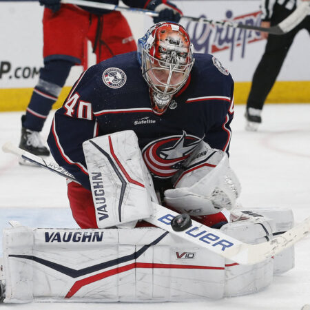 Главные трансферы дня в КХЛ: Обмен Рашевского, переход Чмыхова и другие сделки