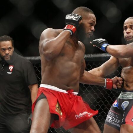 Джон Джонс: «Мои победы над Кормье оставили нечто большее, чем синяки»