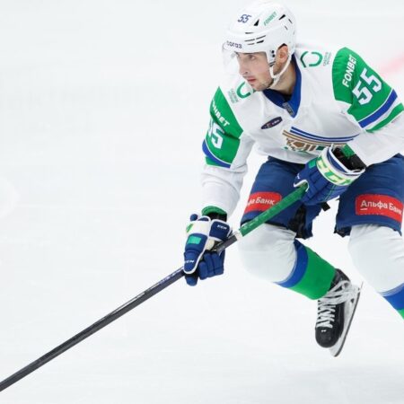 Александр Хмелевский переходит в «Ак Барс»: Громкий обмен в КХЛ