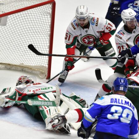 Хоккей: «Барыс» уступил «Ак Барсу» в домашнем матче со счетом 1:2