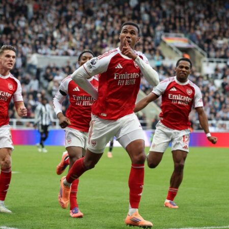 Поздние Голы «Арсенала»: Победа над «Ньюкаслом» и Перспективы в АПЛ и ЛЧ