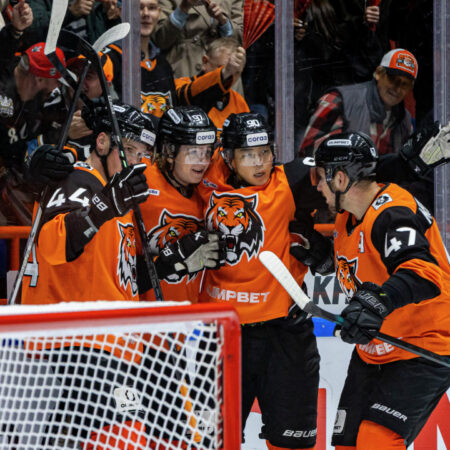 Историческая домашняя победа «Амура» над ЦСКА: Шатаут Дорожко