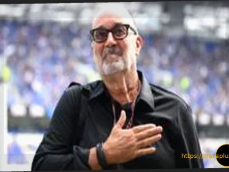 Дэн Мейс, архитектор нового стадиона «Эвертона», и его татуировка с числом 1878