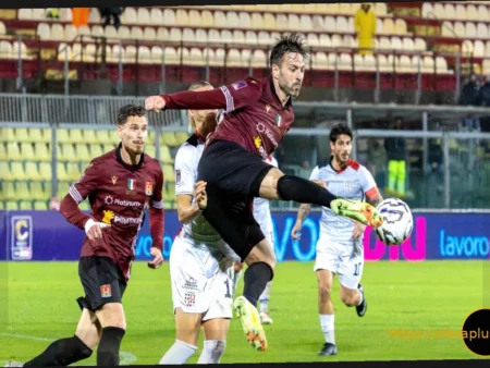 «Ливорно» терпит поражение на Сардинии, «Торрес» побеждает со счетом 3:1