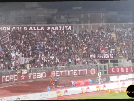 Livorno, spunta anche l’ex Pascali per la panchina amaranto